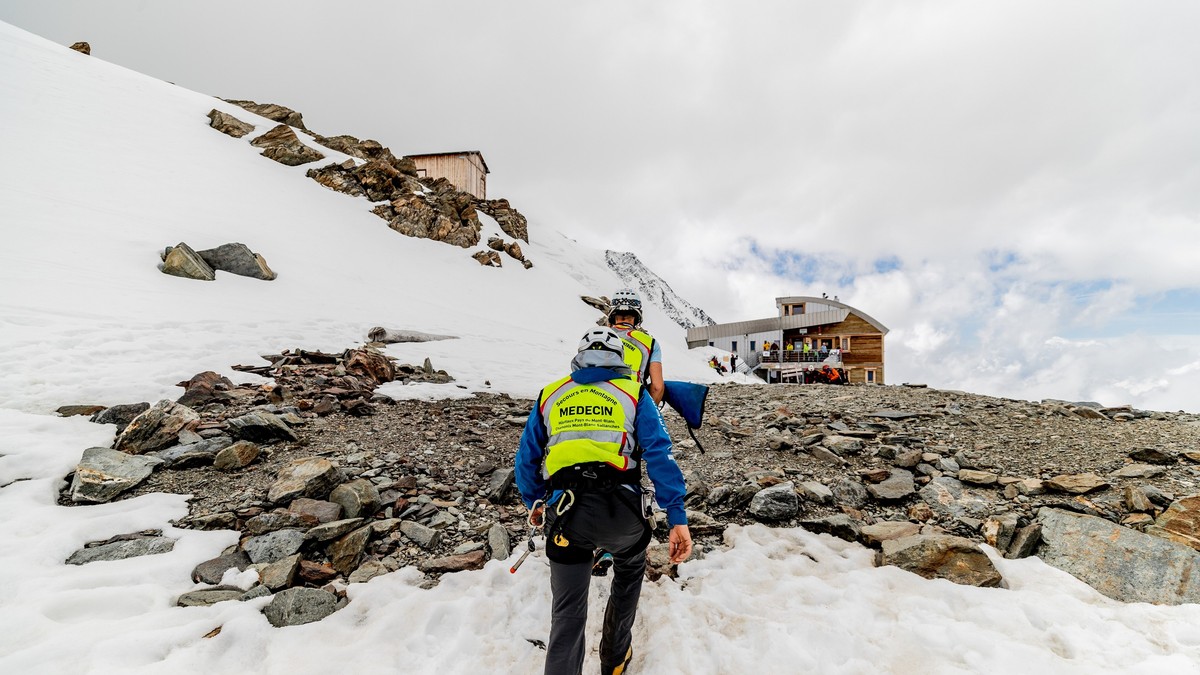 Hitna pomoć na Alpima, ilustracija