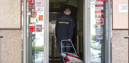 Trzęsienie ziemi w Poczcie Polskiej. Prezes odwołany! Jest też nowy