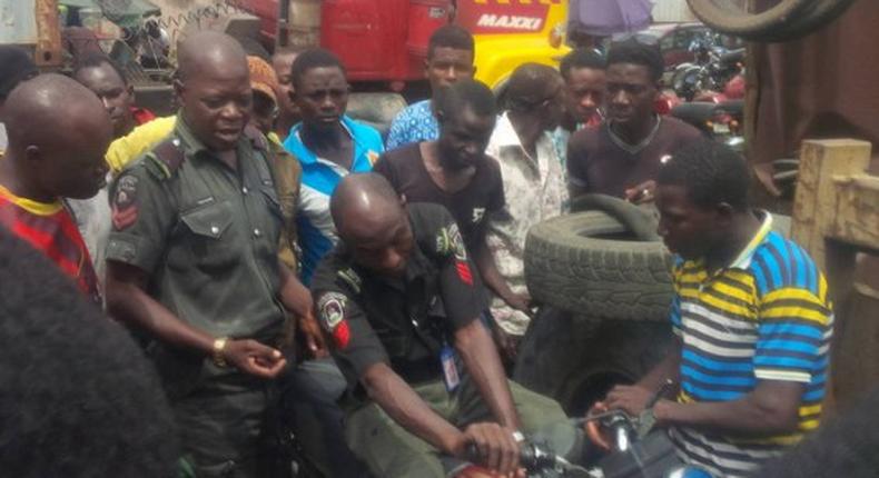 Drunk police officer spotted in Lagos