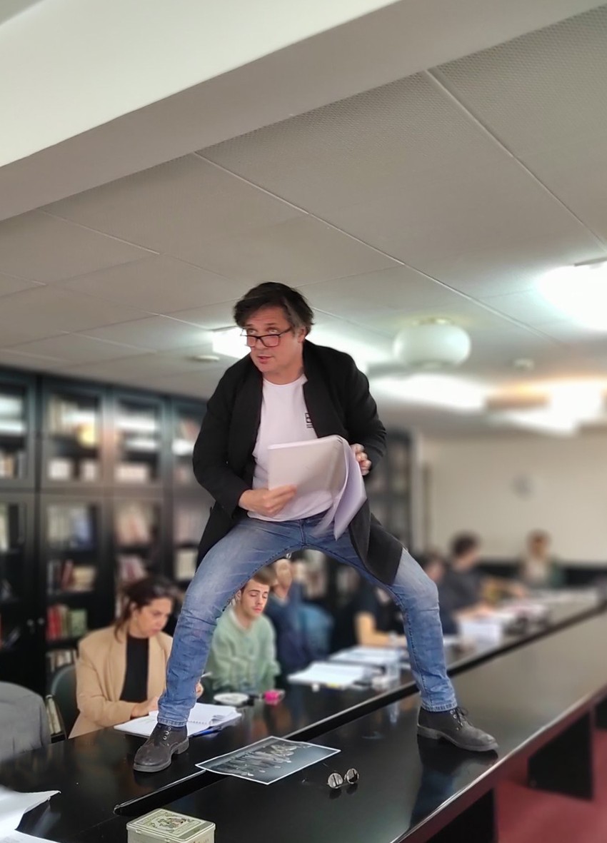 Nebojša Dugalić na probi u Narodnom pozorištu