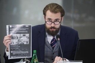 Afera wizowa. Przed komisją stanął były dyrektor w MSZ Jakub Osajda