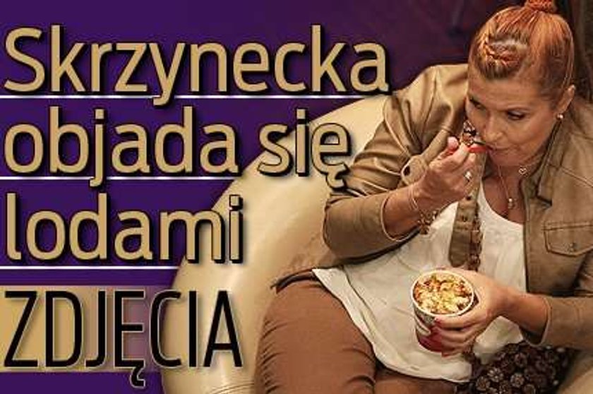 Skrzynecka objada się lodami