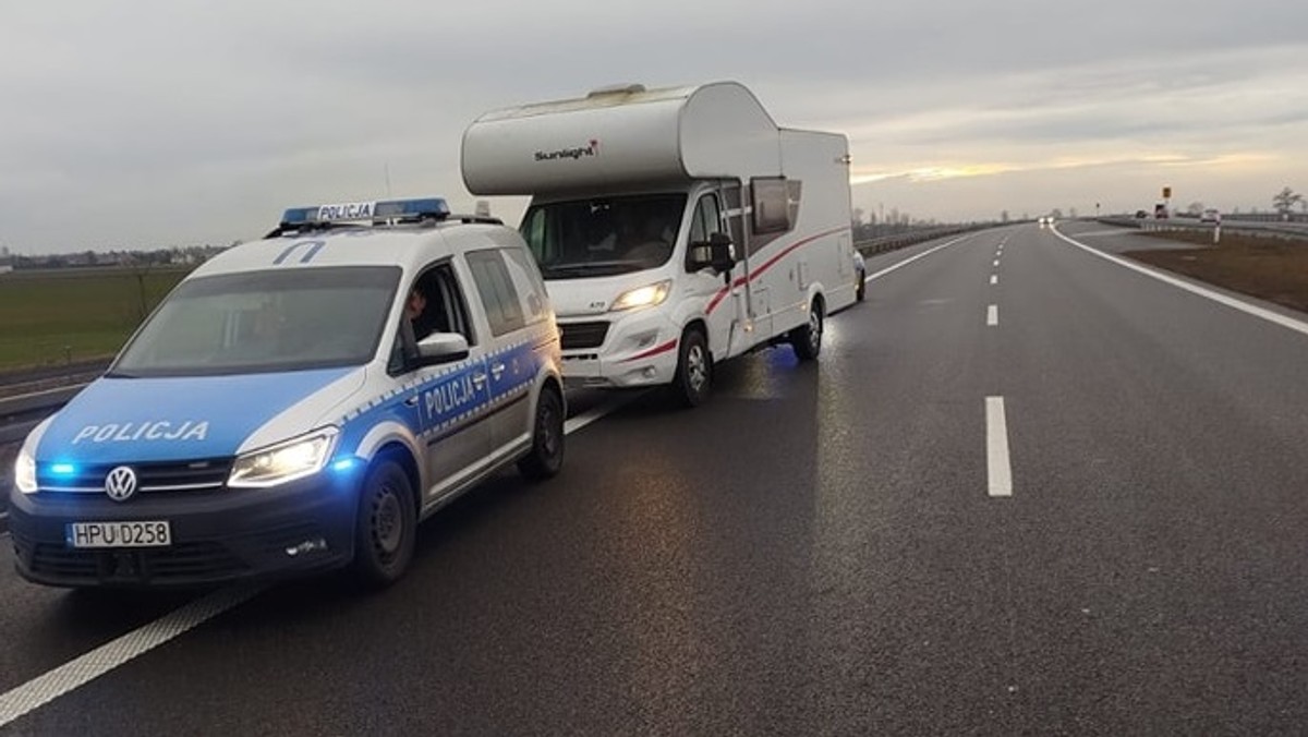 Policja z Gniezna zatrzymała 42-letniego obywatela Litwy prowadzącego skradziony kamper wart ponad 200 tys. zł [Źródło: Onet]