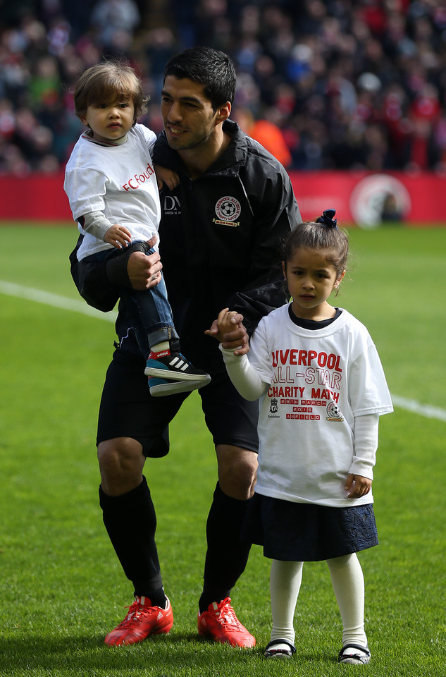 Luis Suarez z dziećmi