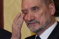 Mateusz Morawiecki, Antoni Macierewicz