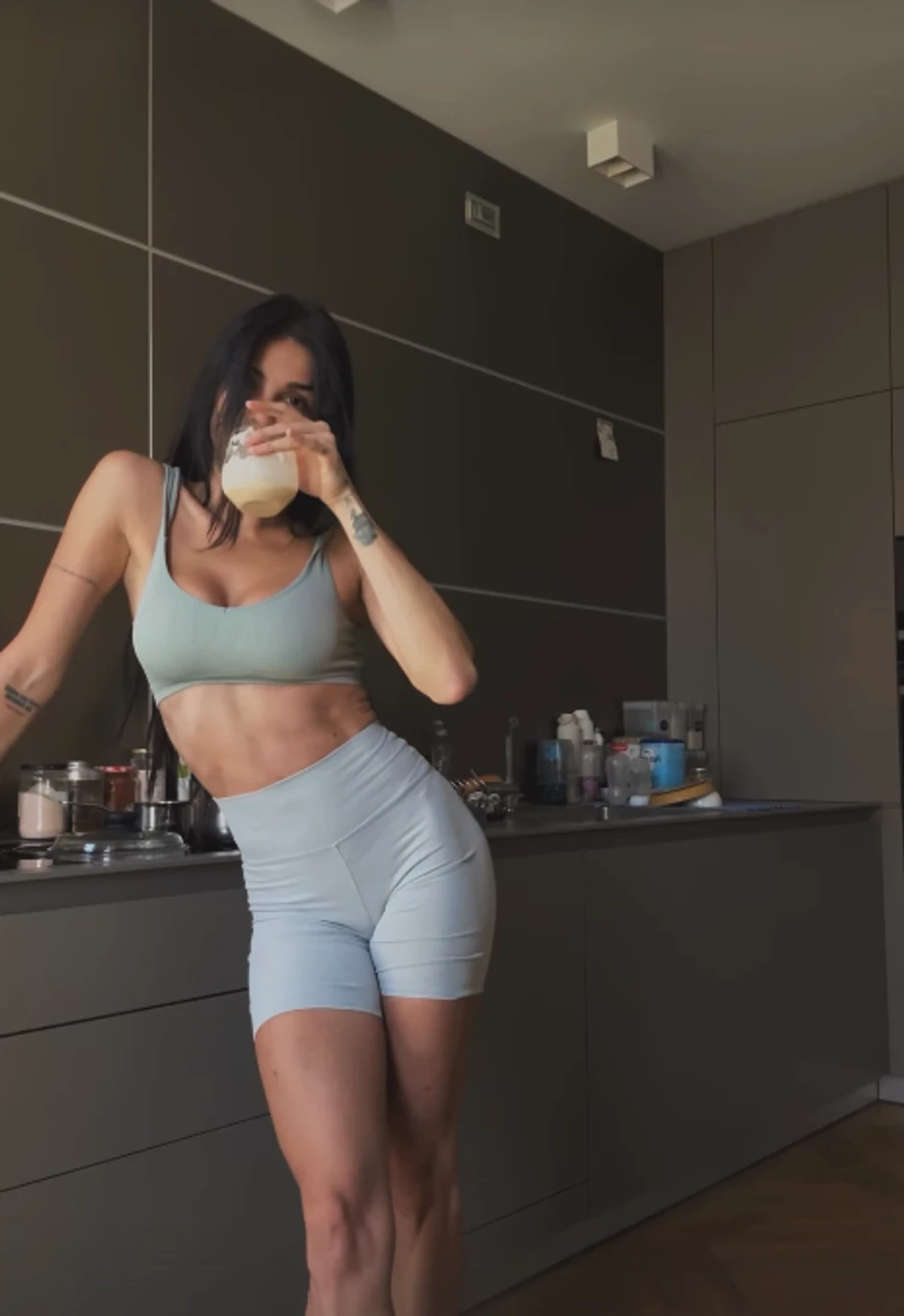 Jovana pokazala isklesano telo