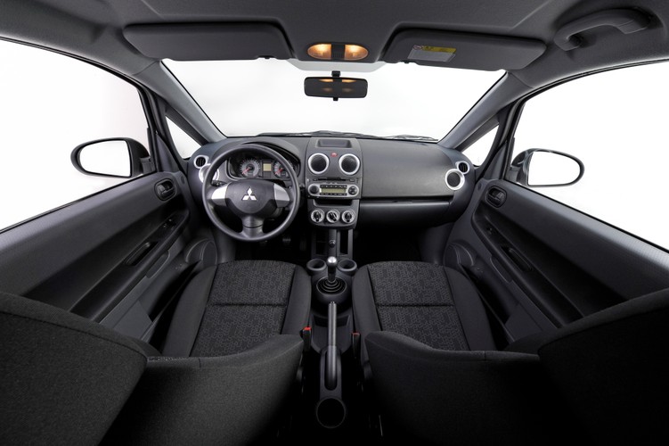 Mitsubishi colt - drugie miejsce w klasie aut małych