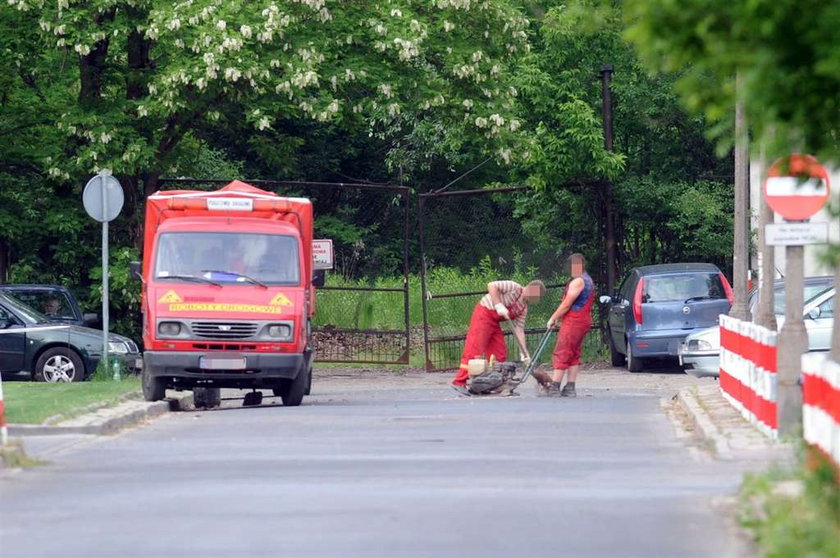 Naprawili drogę "na ministra"