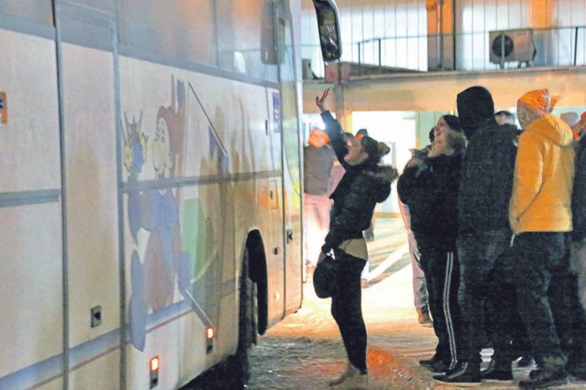 Sa sobom nose male torbe lagane za nošenje