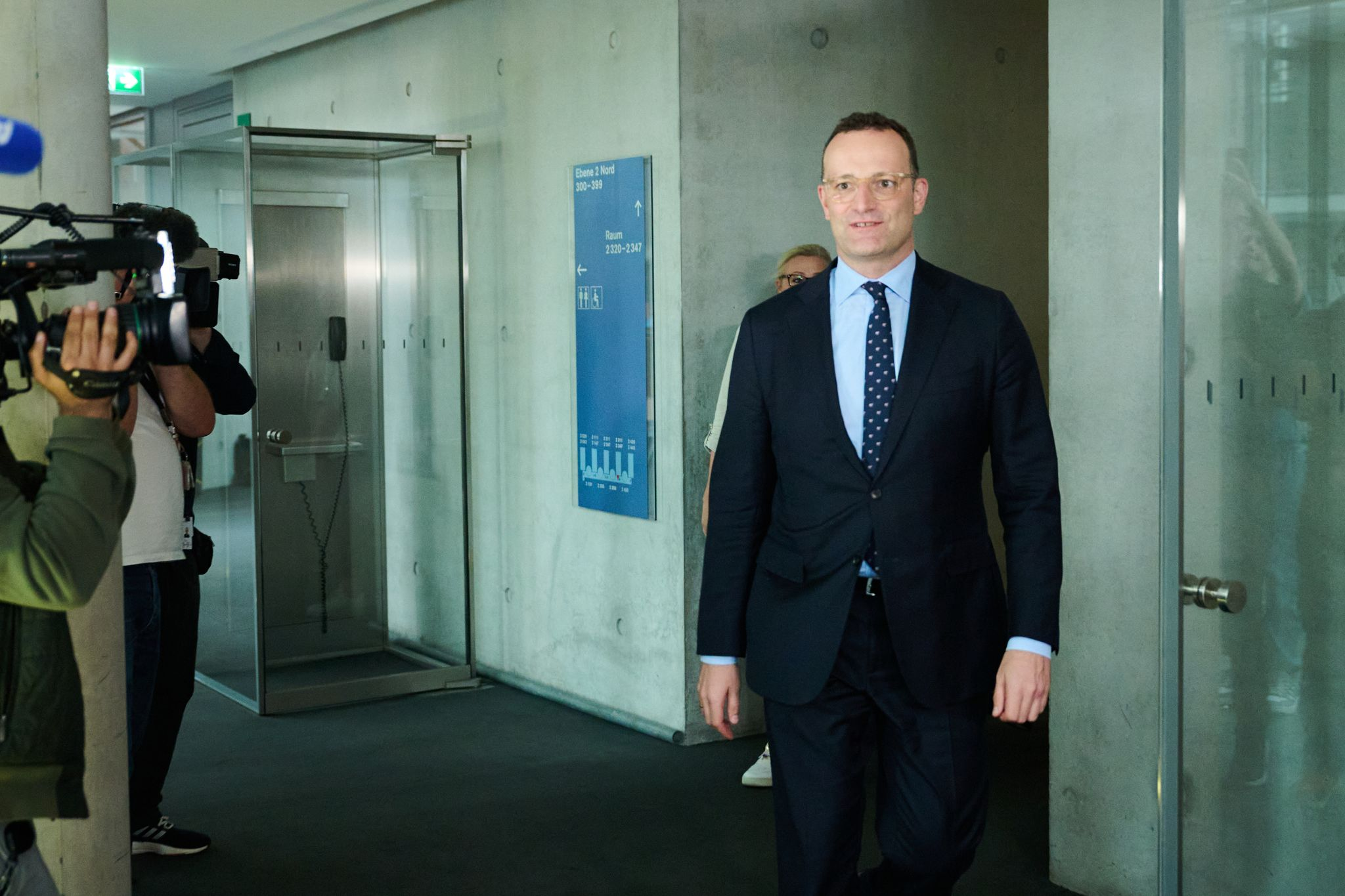 Spahn-Masken: Sonderermittlerin vor Bundestag befragt