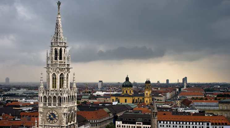 Münchenbe csábítják a magyar munkaerőt futárkodni / Fotó: Northfoto