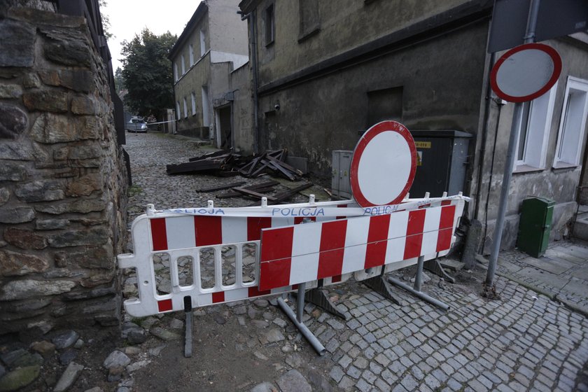 W Paczkowie runął taras widokowy