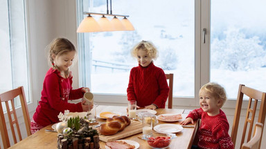 Co powinno znaleźć się na stole podczas świątecznego śniadania? Podpowiadamy