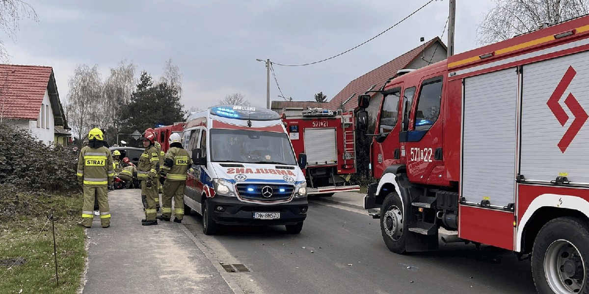 Babcia z wnuczętami wyszła na spacer. Wydarzyła się tragedia. Horror w Krościnie Wielkiej.