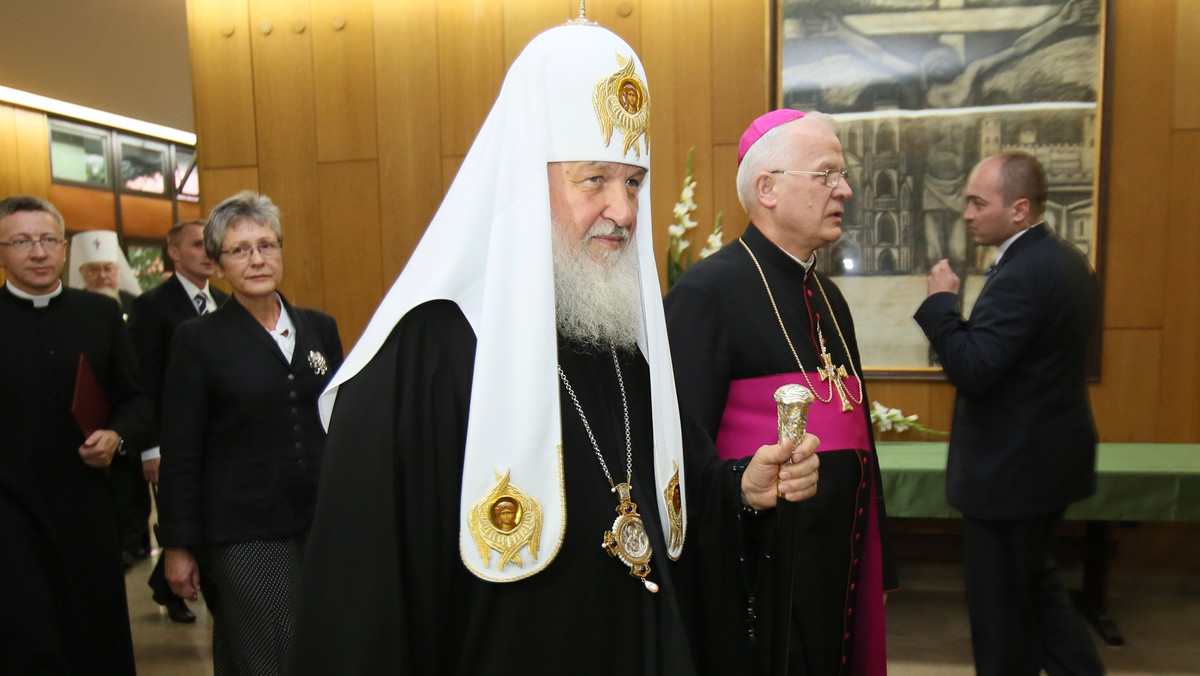 Patriarcha Moskwy i Wszechrusi Cyryl I oraz przewodniczący Konferencji Episkopatu Polski abp Józef Michalik podpisali wspólnie na Zamku Królewskim w Warszawie przesłanie obu Kościołów, katolickiego i prawosławnego, wzywające do polsko-rosyjskiego pojednania.