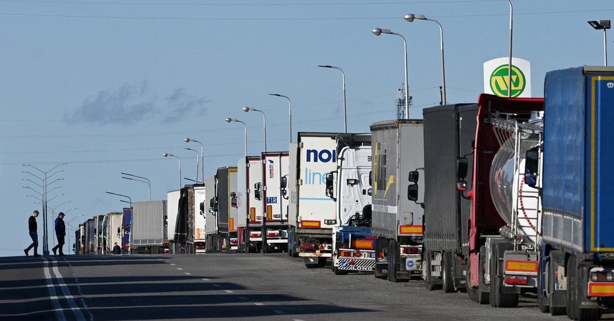  Pokojowy protest na granicy z Polską. Czego chcą ukraińscy przewoźnicy?