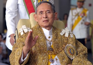 141617_king-bhumibol-02-foto--afp-pornchai-kittiwongsakul