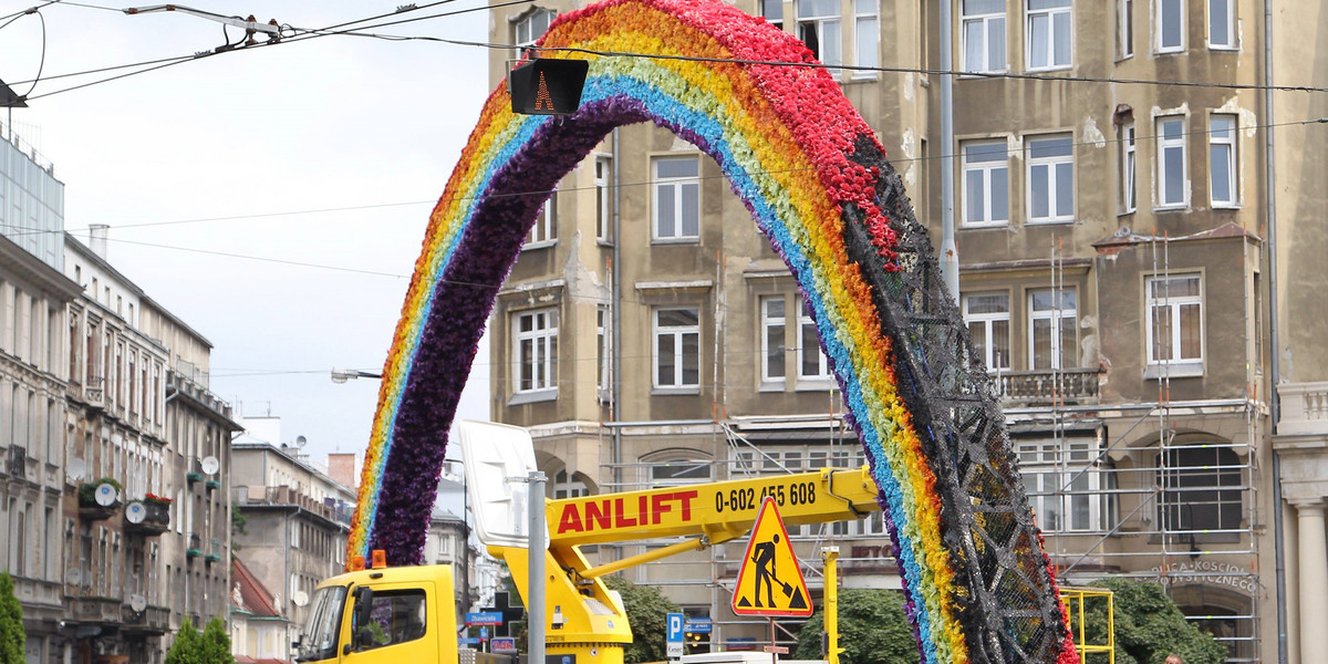 Znów spalili tęczę w Warszawie!