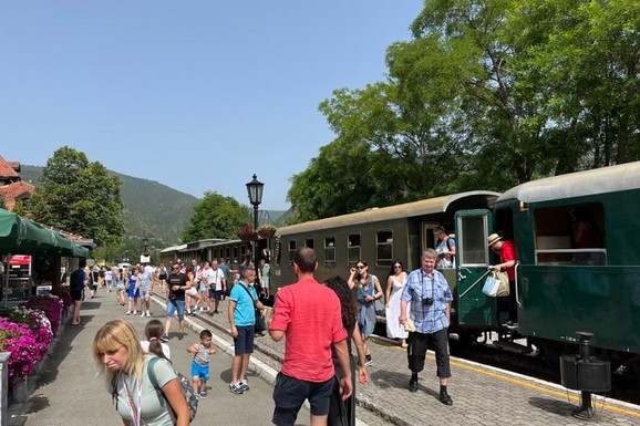 LEGENDARNI VOZ PONOVO SAOBRAĆA "Nostalgija" od sutra dva puta dnevno prugom Šarganska osmica