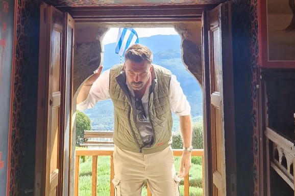 IVAN BOSILJČIĆ U JEDNOM OD NAJSTARIJIH PRAVOSLAVNIH MANASTIRA Glumac otputovao na Sveto mesto, pokazao nestvarne prizore (Foto)