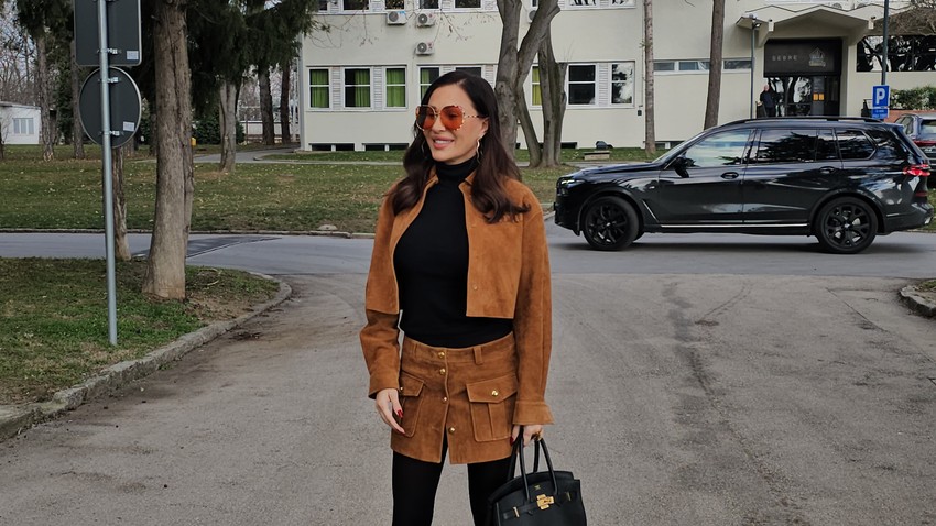 Ceca u miniću na snimanju Zvezda Granda