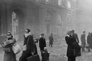 Stacja kolejowa Anhalter po nalocie bombowym aliantów, Berlin, 2 marca 1945 r. Fot. Ullstein Bild/Newspix.pl