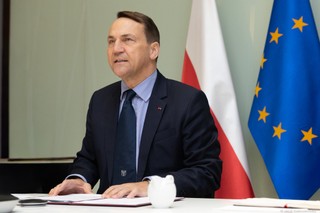 Musk kontra Sikorski. 'Śliniący się imbecyl' i wojna o Starlinki nad Ukrainą