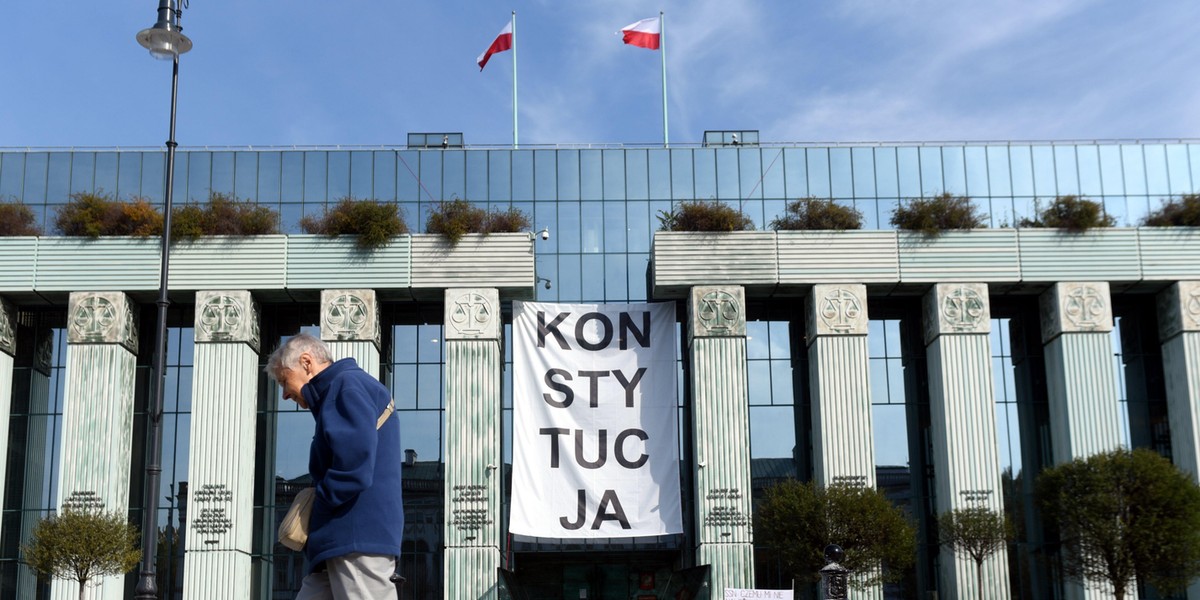 Prezydent Duda idzie na wojnę