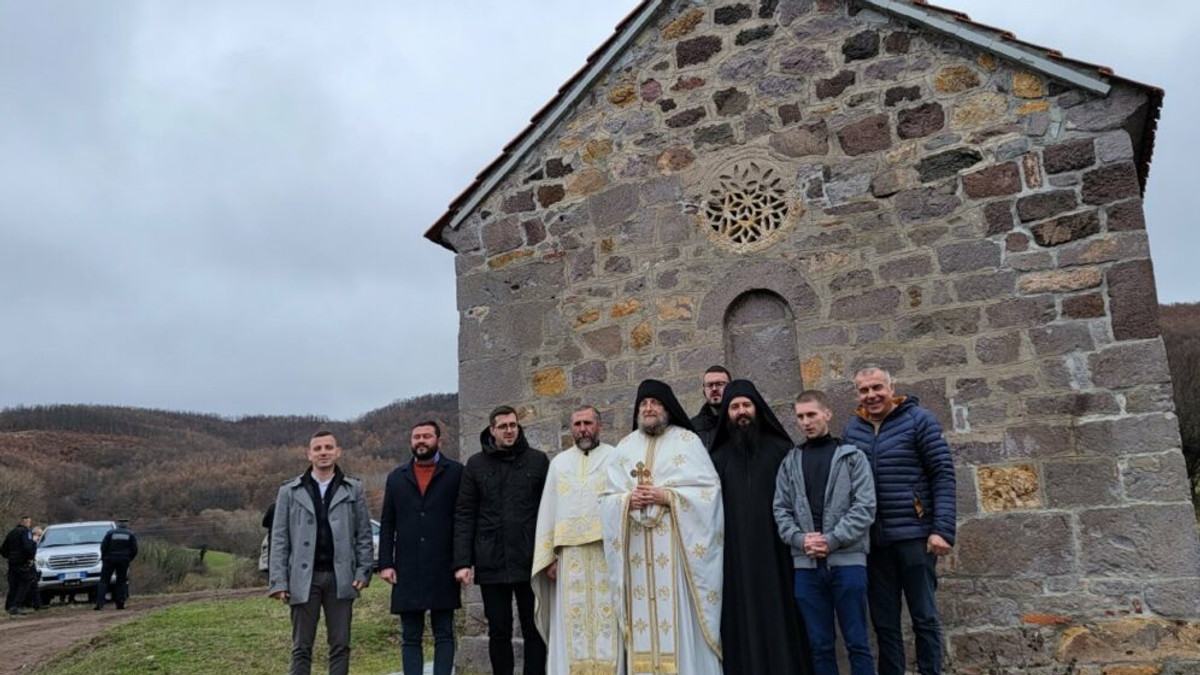 Sava Janjić služio liturgiju u hramu kod Podujeva, odbijena krivična ...