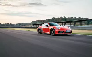 Porsche 911 Carrera 4 GTS – szczytowa forma