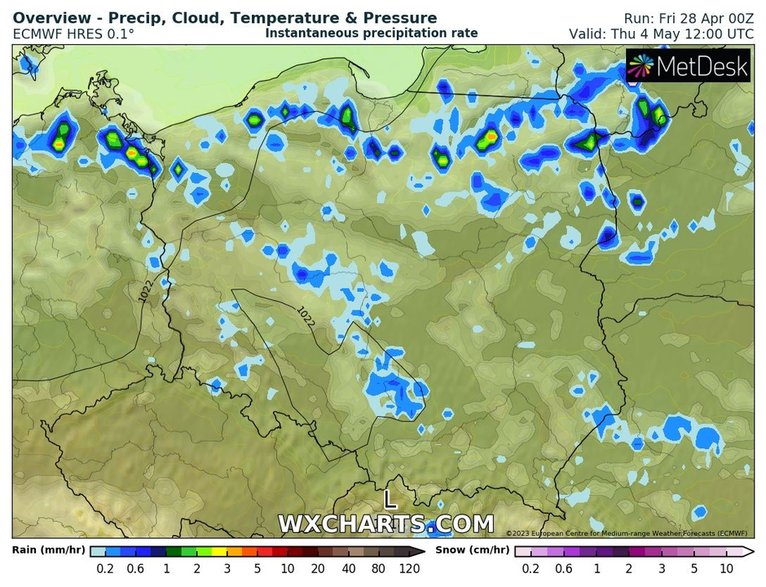 Po przejściu frontu pojawi się więcej słońca, ale przelotnego deszczu nie unikniemy.