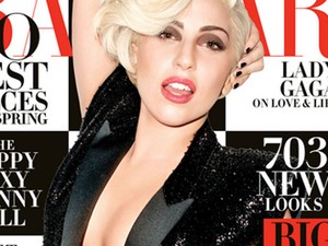 Lady Gaga depressziós, de azért kacér