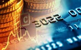 Ustawa antylichwiarska: Koniec kart kredytowych spoza banków?