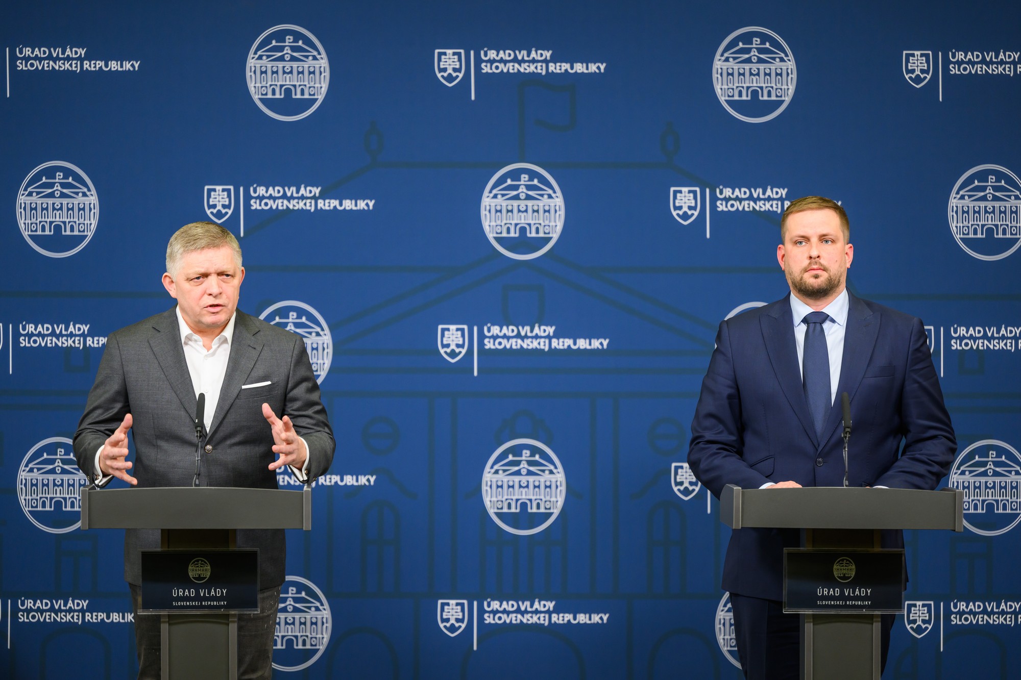 Predseda vlády SR Robert Fico a minister zdravotníctva SR Kamil Šaško.