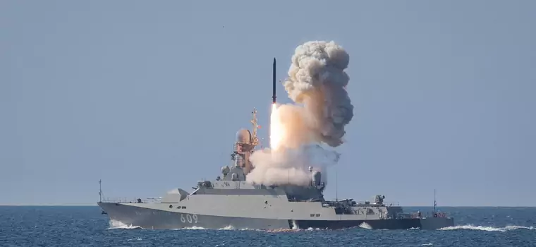 Kolejne okręty Rosji na Morzu Czarnym. "Wysokie zagrożenie atakiem rakietowym"