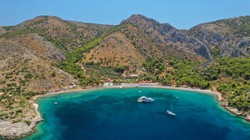 Gigantyczny pożar na greckiej wyspie. Wszystko przez fajerwerki z jachtu