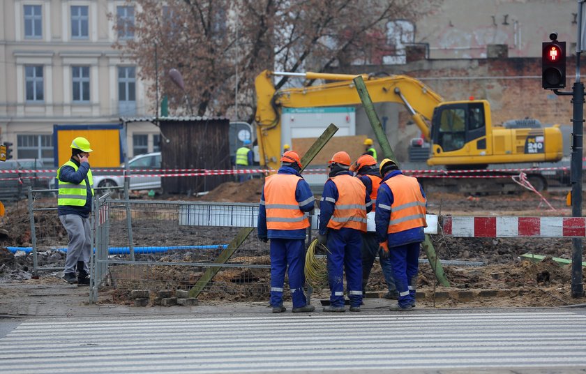 Ogrodowa Office w Łodzi. Ruszyła budowa biurowca Warimpex obok Pałacu Poznańskiego i hotelu Andels. projektantem jest Wojciech Popławski