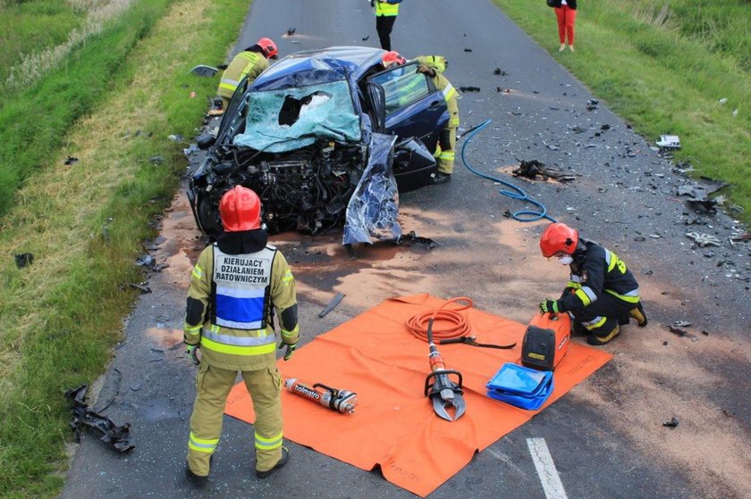 Pleszew: śmiertelny wypadek samochodowy. Nie żyje 19-latek