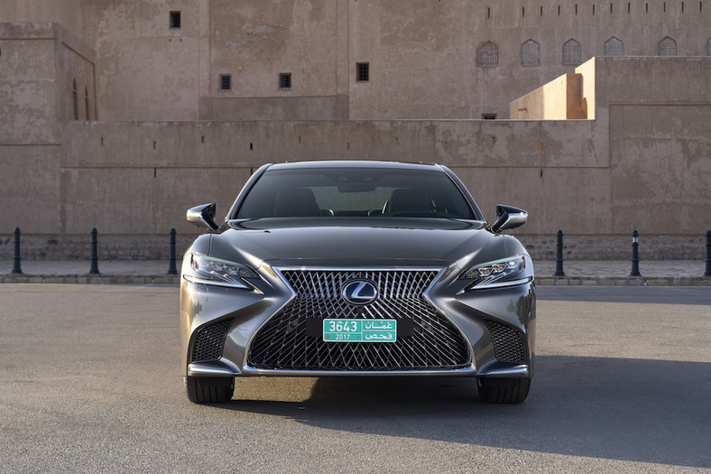 Lexus 500h – pierwsze jazdy