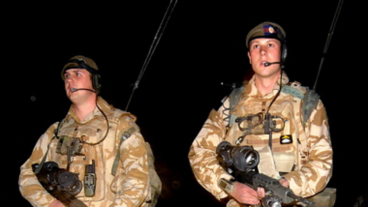Plaga otyłości dotknęła brytyjską armię, co przekłada się na skuteczność misji w Afganistanie - czytamy w internetowym wydaniu "Daily Telegraph".