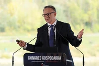 Kaczyński chce wypełnić lukę po Morawieckim. Stawia na "dwie półkule mózgu PiS"