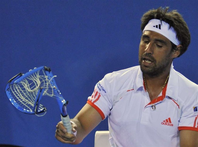 Marcos Baghdatis rozwalił rakietę