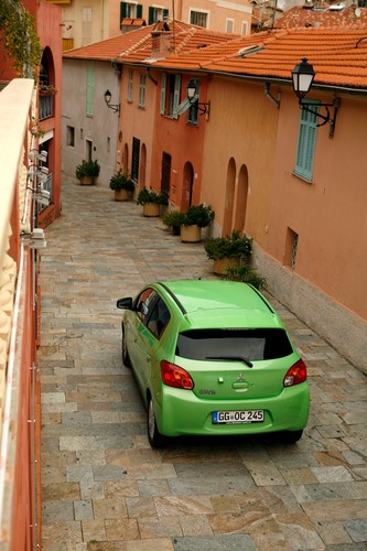 Mitsubishi space star