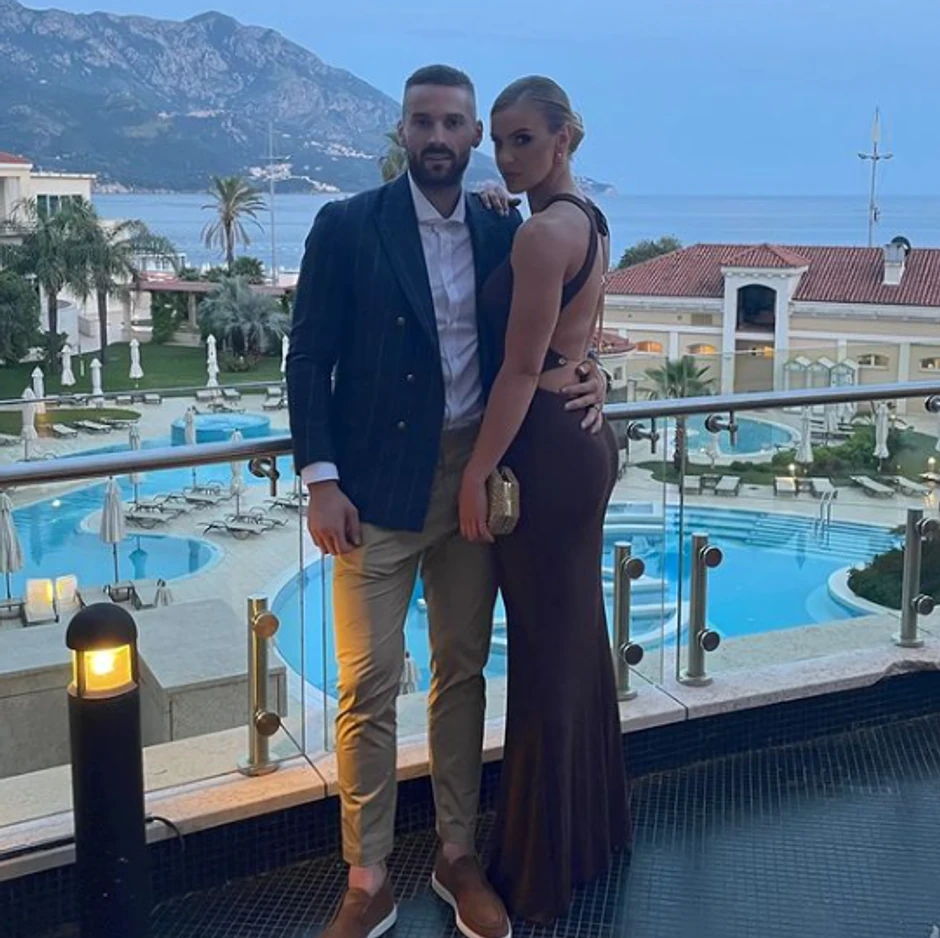 Sin Danila Lazovića sa suprugom