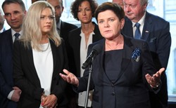 Szydło nie może się nachwalić Wassermann. Tymczasem internauci są bezlitośni: Dlaczego "Gosia" kandyduje w Krakowie?