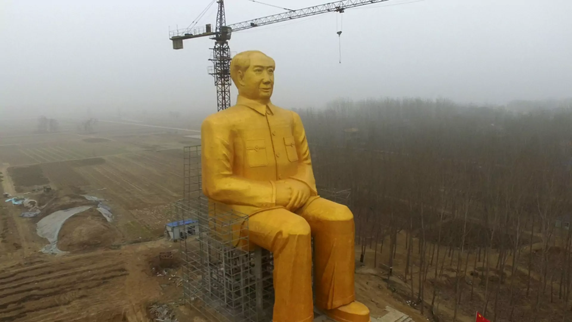 Mao to za mało powiedziane. Ile kosztował największy złoty pomnik dyktatora wszech czasów?