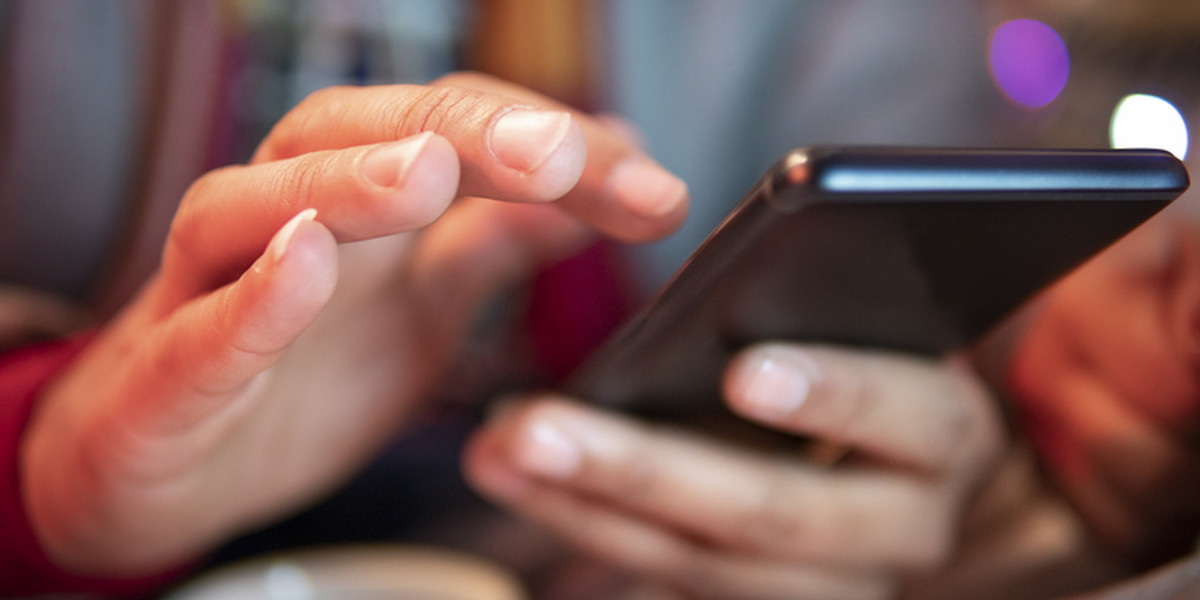 Koniec z fałszywymi SMS-ami? Ministerstwo wprowadza nowy przepis