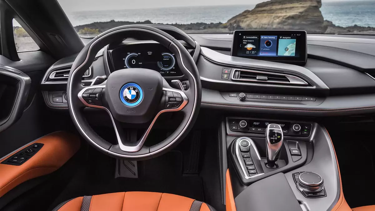 BMW i8