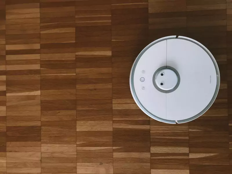 Odkurzacz Roomba z wystawy &quot;Cześć! Znam Cię – jestem Tobą&quot;