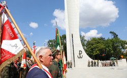IPN sprzeciwia się czczeniu Armii Ludowej. "Gloryfikowanie całej formacji nie może spotkać się z akceptacją"